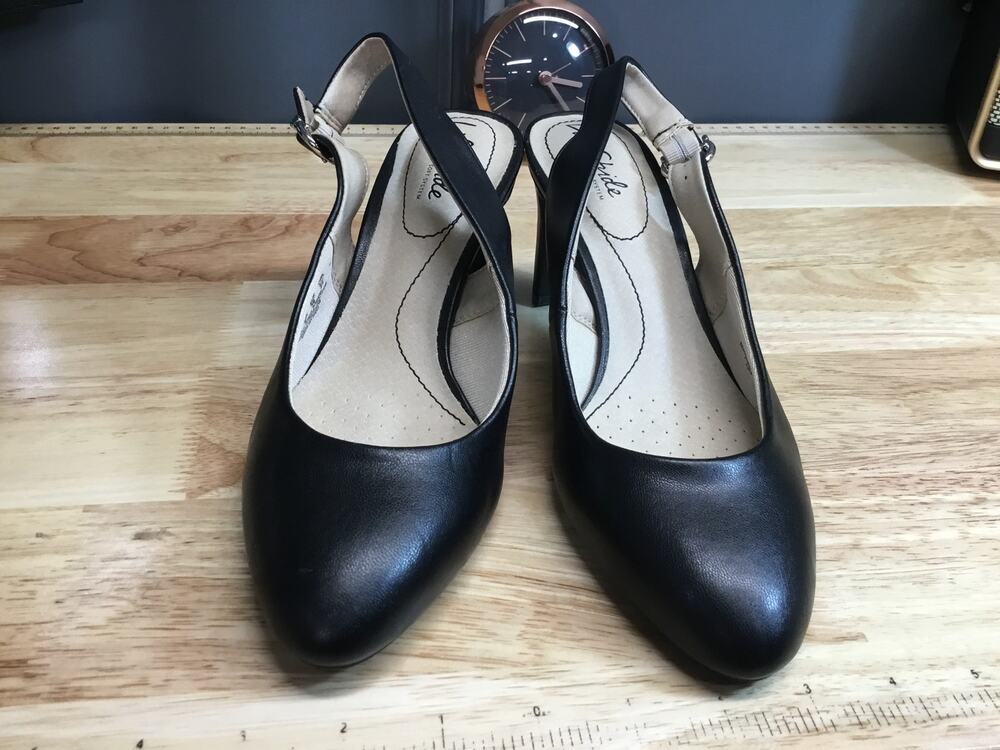 LifeStride Gigi Women's 8.5 Black Leather Sling Back Almond Toe Pump Heels